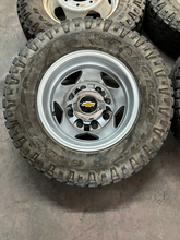 Load image into Gallery viewer, OEM '11-'26 Chevrolet Silverado 3500 DRW 17" Wheels 235/80R17 Mismatch Tires LT
