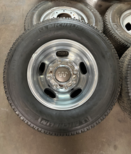 Load image into Gallery viewer, Set of Used '05-'26 Ford F-350 Dually King Ranch Wheels 245/75R17 Michelin E LT
