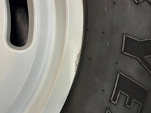 Load image into Gallery viewer, Set of 5 Used OEM 17&quot; &#39;21-&#39;25 Ford Bronco White Wheels 315/70R17 Goodyear MT LT
