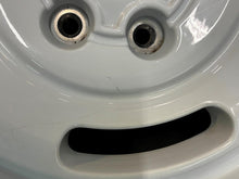 Load image into Gallery viewer, Set of 5 Used OEM 17&quot; &#39;21-&#39;25 Ford Bronco White Wheels 315/70R17 Goodyear MT LT
