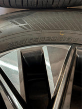 Load image into Gallery viewer, Set of 4 OEM Takeoff &#39;24-&#39;25 Lexus LX600 GX550 20&quot; Wheels 265/55R20 Yokohama LT
