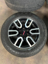 Load image into Gallery viewer, Set of Used &#39;00-&#39;25 GMC Sierra 1500 AT4 Yukon 5914 Black &amp; Machined Rims Only LT
