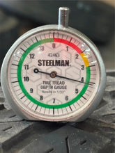 Load image into Gallery viewer, Set of Five Used 17&quot; Gloss Black &#39;21-&#39;25 Ford Bronco Rims 315/70R17 Goodyear LT
