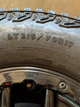 Load image into Gallery viewer, Set of Five Used 17&quot; Gloss Black &#39;21-&#39;25 Ford Bronco OEM Rims 315/70R17 Tires LT
