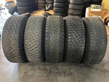 Load image into Gallery viewer, Set of Five Used 17&quot; Gloss Black &#39;21-&#39;25 Ford Bronco OEM Rims 315/70R17 Tires LT
