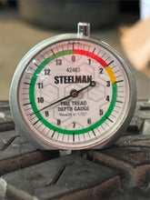 Load image into Gallery viewer, Set of Five Used 17&quot; Gloss Black &#39;21-&#39;25 Ford Bronco OEM Rims 315/70R17 Tires LT
