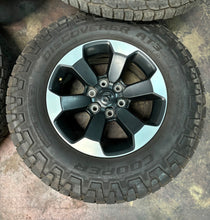 Load image into Gallery viewer, Set of 4 Used OEM 18&quot; &#39;19-&#39;25 Dodge RAM 1500 Wheels on 275/70R18 Cooper Tires LT
