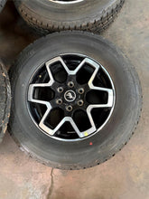 Load image into Gallery viewer, Set of 5 New Takeoff 18" 21-'26 Ford Bronco Wheels on 255/70R18 Bridgestone LT
