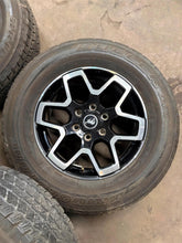 Load image into Gallery viewer, Set of 5 Used Takeoff 18" 21-'26 Ford Bronco Wheels on 255/70R18 Bridgestone LT
