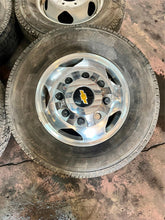 Load image into Gallery viewer, Set of 6 Used &#39;11-&#39;25 Chevrolet 3500 Dually 17&quot; Rims 235/80R17 Michelin Tire LT
