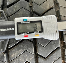 Load image into Gallery viewer, Set of 6 Used &#39;11-&#39;25 Chevrolet 3500 Dually 17&quot; Rims 235/80R17 Michelin Tire LT
