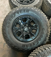 Load image into Gallery viewer, Used Set of 5 17&quot; Gloss Black &#39;21-&#39;24 Ford Bronco Rims 315/70R17 Goodyear MT LT
