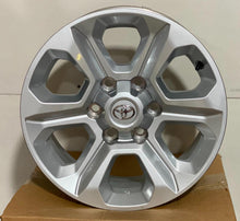 Load image into Gallery viewer, Set of 5 New OEM Takeoff &#39;05-&#39;23 Toyota 4Runner Tacoma 17&quot; Silver Wheels - 75153
