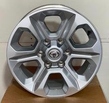 Load image into Gallery viewer, Set of 5 New OEM Takeoff &#39;05-&#39;23 Toyota 4Runner Tacoma 17&quot; Silver Wheels - 75153
