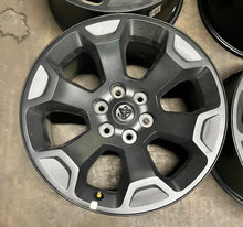 Load image into Gallery viewer, Set of 4 New Takeoff &#39;19-&#39;25 RAM 1500 20&quot; Black Wheels 5YD56TRMAA TPMS Lug Nuts
