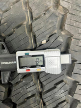 Load image into Gallery viewer, Set of 4 Used OEM 20&quot; &#39;05-&#39;25 Ford F250 F350 Black Rims 275/65R20 Bridgestone LT
