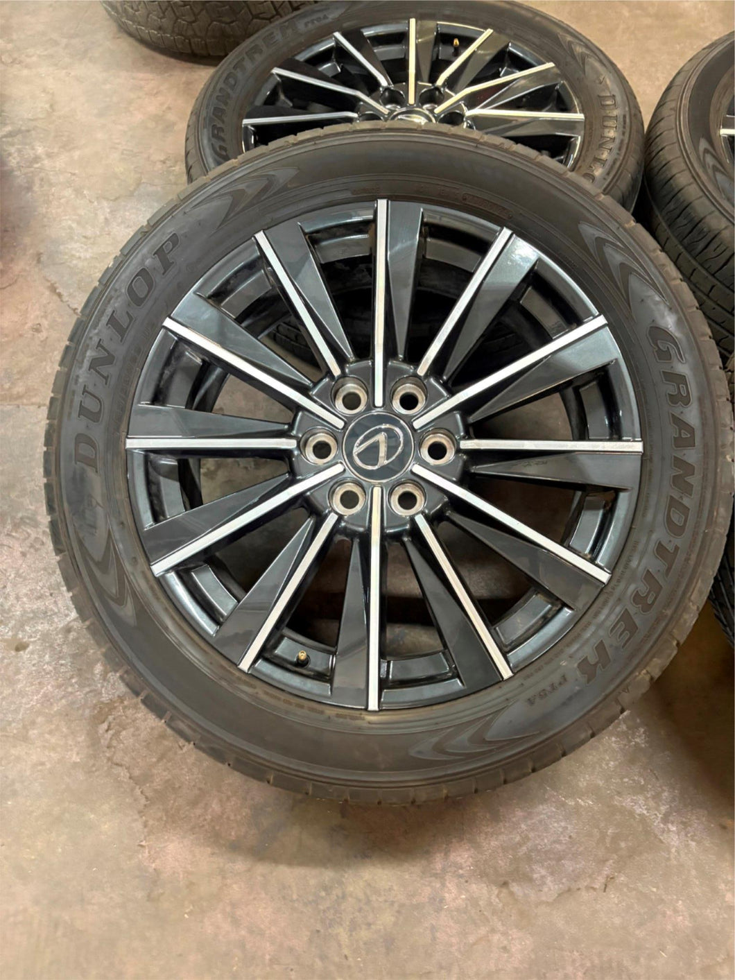 Set of Used OEM Takeoff '24-'25 Lexus GX550 22