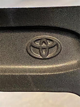 Load image into Gallery viewer, Set of OEM Takeoff &#39;22-&#39;25 Toyota Tundra 20&quot; Dark Charcoal Rims 75277 Free Ship
