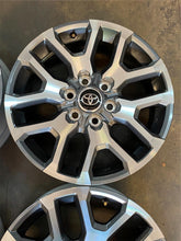 Load image into Gallery viewer, Set of 4 OEM Takeoff &#39;22-&#39;25 Toyota Tundra 20&quot; Grey &amp; Machined Rims 75277 LT
