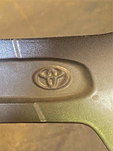 Load image into Gallery viewer, Set of Four New Takeoff &#39;22-&#39;25 Toyota Tundra 20&quot; Grey &amp; Machined Rims 75277 LT
