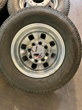 Load image into Gallery viewer, Set of 6 Used &#39;11-&#39;24 GMC 3500 Denali Dually 18&quot; Rims 235/80R18 Michelin Tire LT
