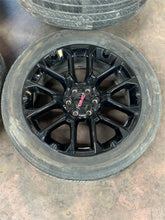 Load image into Gallery viewer, Set of Used OEM 22&quot; &#39;00-&#39;25 GMC Sierra 1500 Yukon Black Snowflake Wheels Only LT
