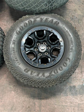 Load image into Gallery viewer, Used Set of Five 17&quot; Gloss Black &#39;21-&#39;25 Ford Bronco Rims 315/70R17 Goodyear LT
