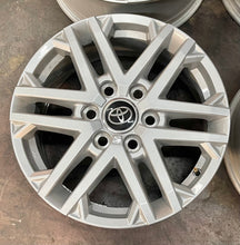 Load image into Gallery viewer, Set of Four Takeoff &#39;23-&#39;25 Toyota Tundra/Sequoia 18&quot; Silver OE Wheels 75281 LT
