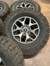 Load image into Gallery viewer, Set of Used 17&quot; &#39;21-&#39;25 Ford Bronco OEM Wheels on 285/70R17 BFGoodrich TAKO2 LT
