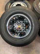 Load image into Gallery viewer, Set of 6 Used &#39;11-&#39;25 Chevrolet 3500 Dually 17&quot; Steel Rims 235/80R17 Michelin LT
