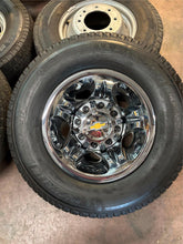 Load image into Gallery viewer, Set of 6 Used &#39;11-&#39;25 Chevrolet 3500 Dually 17&quot; Steel Rims 235/80R17 Michelin LT
