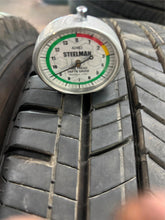 Load image into Gallery viewer, Set of 6 Used &#39;11-&#39;25 Chevrolet 3500 Dually 17&quot; Steel Rims 235/80R17 Michelin LT
