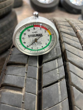 Load image into Gallery viewer, Set of 6 Used &#39;11-&#39;25 Chevrolet 3500 Dually 17&quot; Steel Rims 235/80R17 Michelin LT
