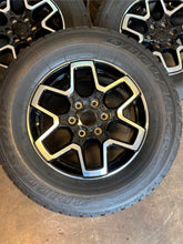 Load image into Gallery viewer, Set of 5 Lightly Used OEM &#39;21-&#39;25 Ford Bronco Black &amp; Milled Wheels 255/70R18 LT
