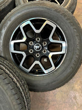 Load image into Gallery viewer, x5 Used OEM 18&quot; &#39;21-&#39;25 Ford Bronco Black &amp; Milled Wheels on 255/70R18 Tires LT
