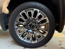 Load image into Gallery viewer, Set of 4 Used OEM &#39;00-&#39;25 Yukon Sierra 1500 Denali 22&quot; Wheels on 275/50R22 Tires
