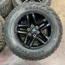 Load image into Gallery viewer, Set of 4 Used 18&quot; &#39;00-&#39;24 Silverado 1500 Suburban Rims 275/65R18 Territory MT LT
