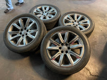 Load image into Gallery viewer, Set of 4 OEM Used 22&quot; &#39;00-&#39;18 GMC Sierra 1500 &amp; Yukon Rims on 285/45R22 Tire LT
