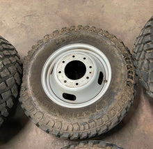 Load image into Gallery viewer, Used Set of 6 OEM &#39;05-&#39;24 Ford F-350 DRW 17&quot; Wheels 255/75R17 Firestone Tires LT
