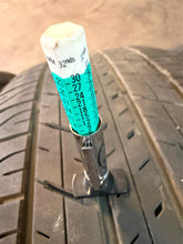 Load image into Gallery viewer, Set of Used 22" '24-'26 Lexus GX550 OEM 10546 Rims on 265/50R22 Dunlop Tires LT
