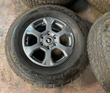 Load image into Gallery viewer, Set of Five Used 17&quot; &#39;21-&#39;24 Ford Bronco Wheels 255/75R17 Bridgestone Tires LT
