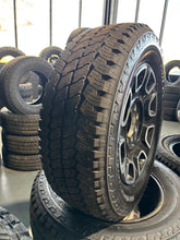 Load image into Gallery viewer, Set of 4 20" '05-'26 Ford F250 F350 Platinum OEM Wheels 275/65R20 Bridgestone LT
