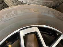 Load image into Gallery viewer, Set of 5 Used 10389 '21-'26 Ford Bronco 18" Black &amp; Milled OEM Rims 255/70R18 LT
