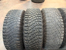 Load image into Gallery viewer, Set of 5 Used 17" '21-'26 Ford Bronco Sasquatch Wheels 315/70R17 Goodyear MT LT
