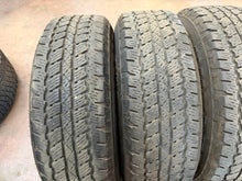 Load image into Gallery viewer, Set of 5 Used 10389 '21-'26 Ford Bronco 18" Black &amp; Milled OEM Rims 255/70R18 LT
