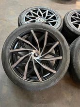 Load image into Gallery viewer, Set of 4 Used MAZZI 372 Big Easy 22x9.5 6x5.5 6x135 Wheels on 285/45R22 Tires LT
